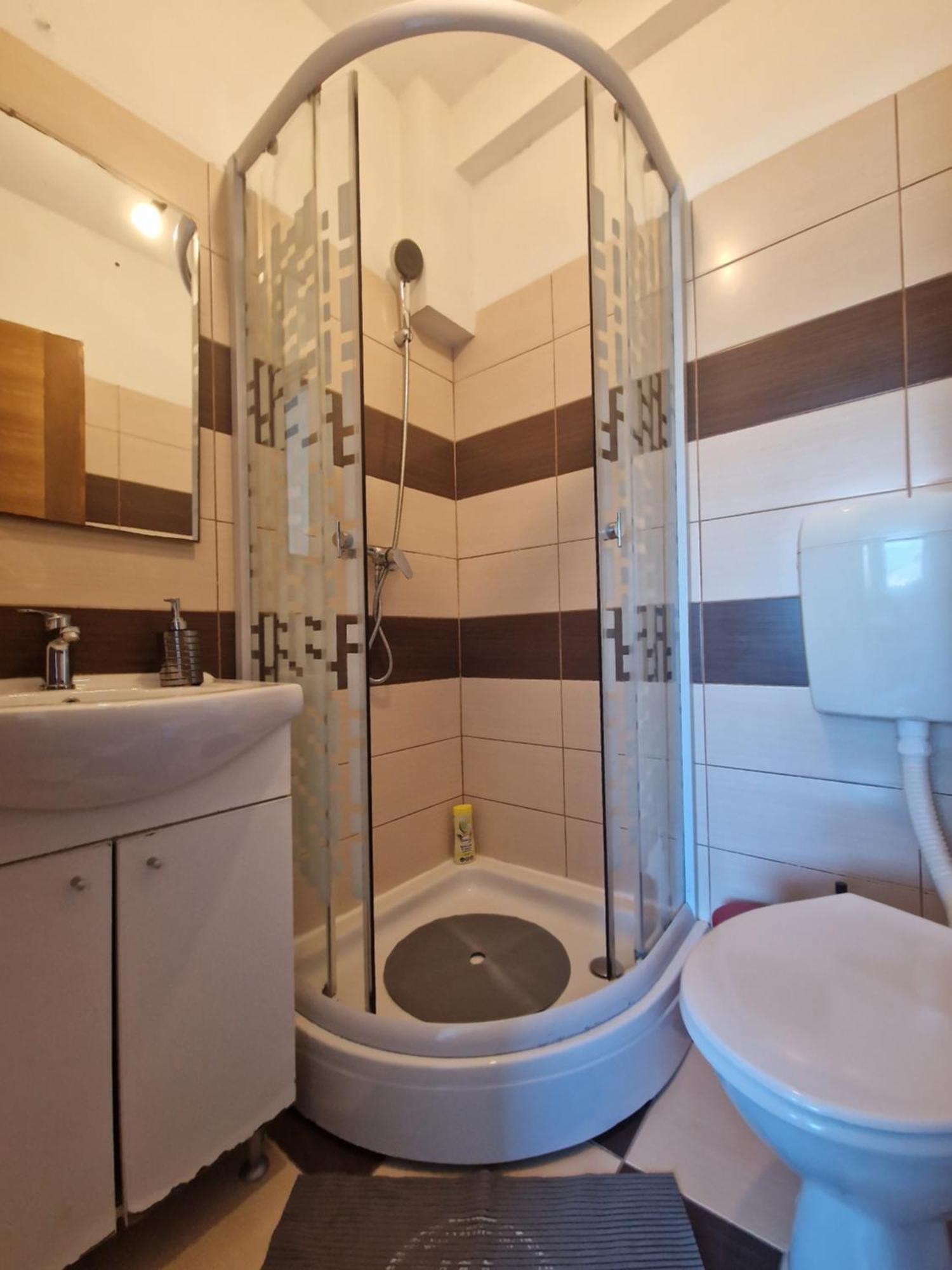 Ensuite Stay Rooms สปลิท ภายนอก รูปภาพ